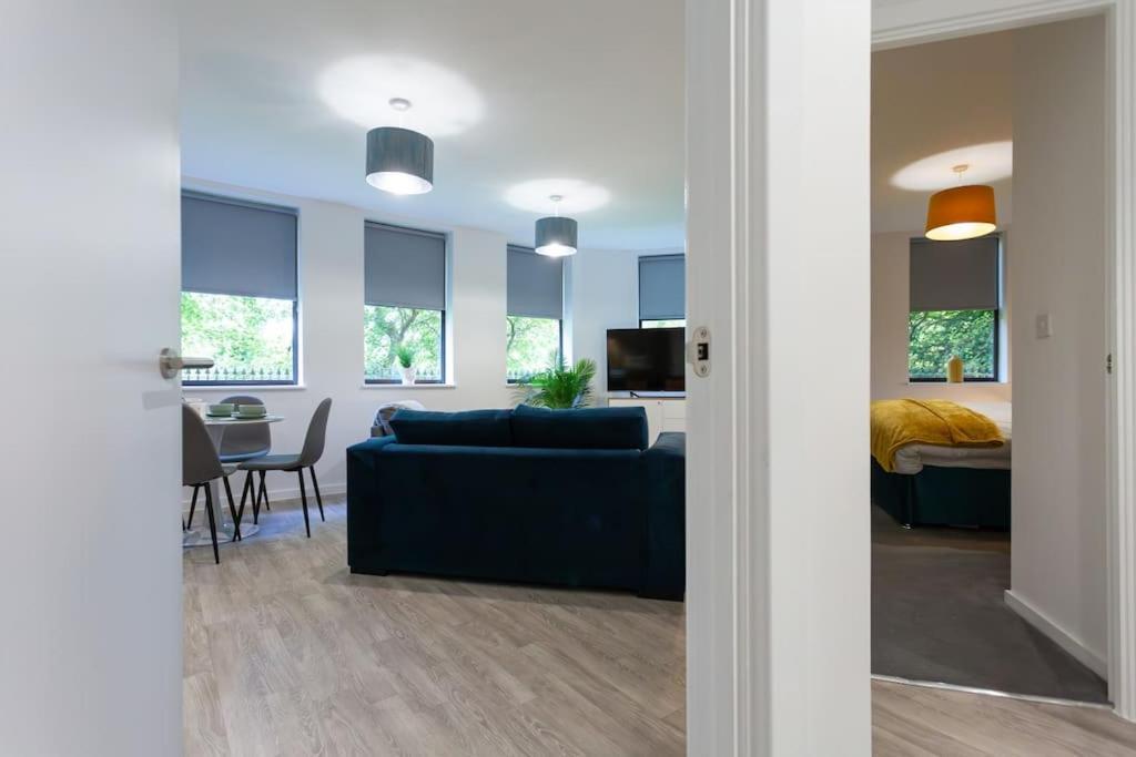 Polly'S Place Apartment Taunton & Free Off Road Parking & Wifi Eksteriør bilde