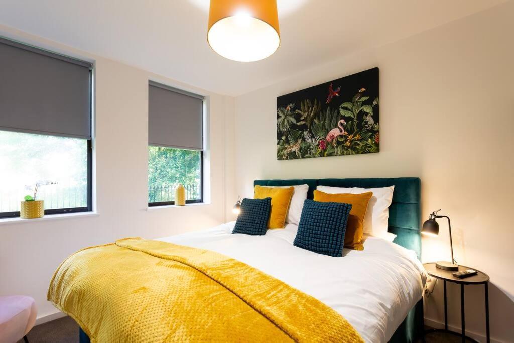 Polly'S Place Apartment Taunton & Free Off Road Parking & Wifi Eksteriør bilde