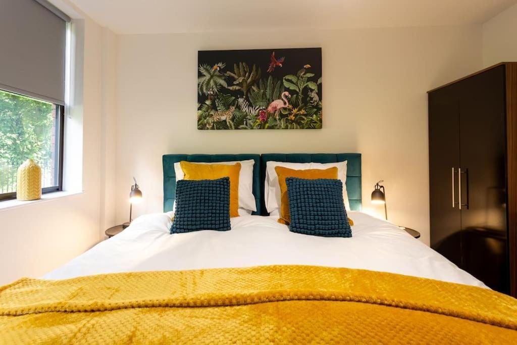 Polly'S Place Apartment Taunton & Free Off Road Parking & Wifi Eksteriør bilde